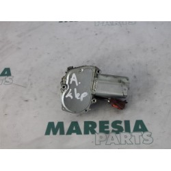 Peugeot - 206 - Scheibenwischermotor hinten