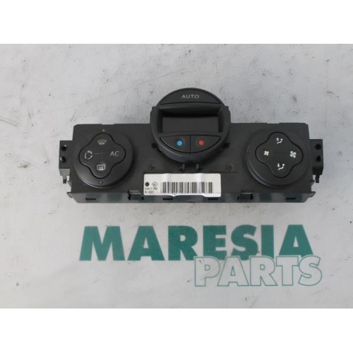 Renault - Megane - Panneau de commandes chauffage