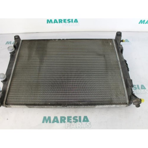 Renault - Megane - Radiator