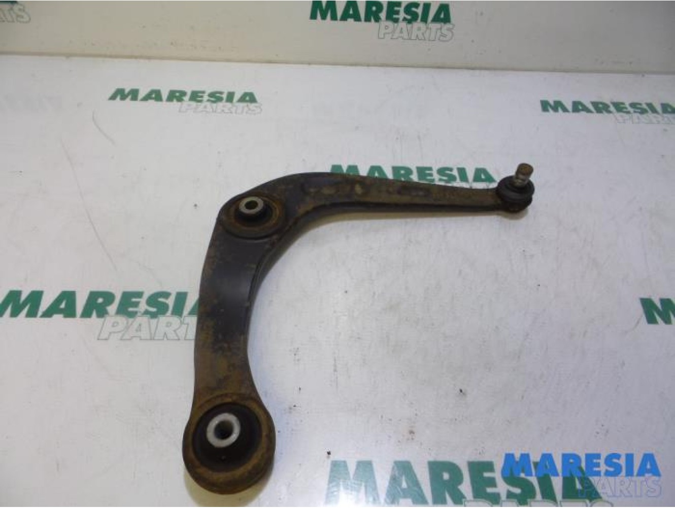 Peugeot - 206 - Front lower wishbone, right