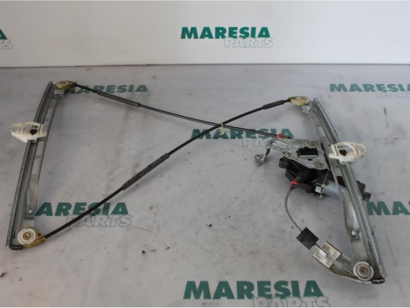 Peugeot - 206 - Window mechanism 2-door, front right