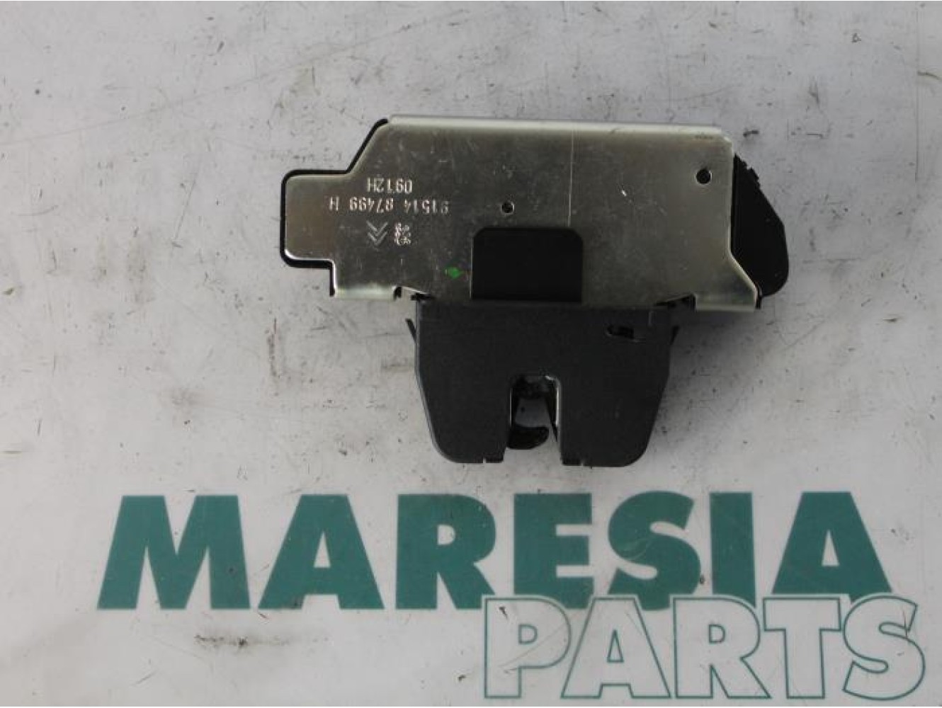 Citroen - C3 - Tailgate lock mechanism