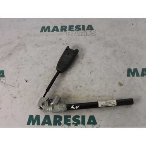 Renault - Megane Scenic - Gurtsrammer links