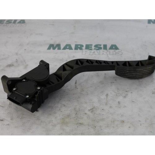 Alfa Romeo - 147 - Gaspedaalpositie Sensor