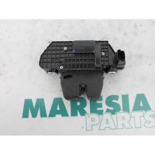 Citroen - C3 - Tailgate lock mechanism