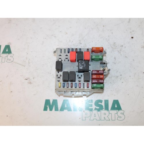 Alfa Romeo - 147 - Fuse box