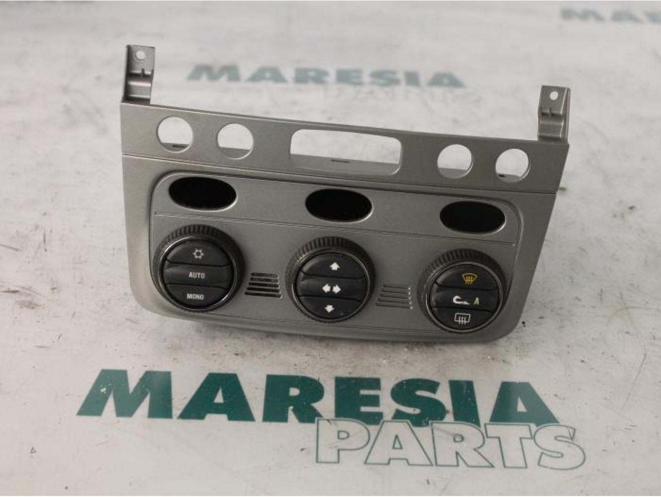Alfa Romeo - 147 - Heater control panel