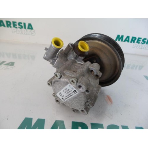 Alfa Romeo - 147 - Power steering pump