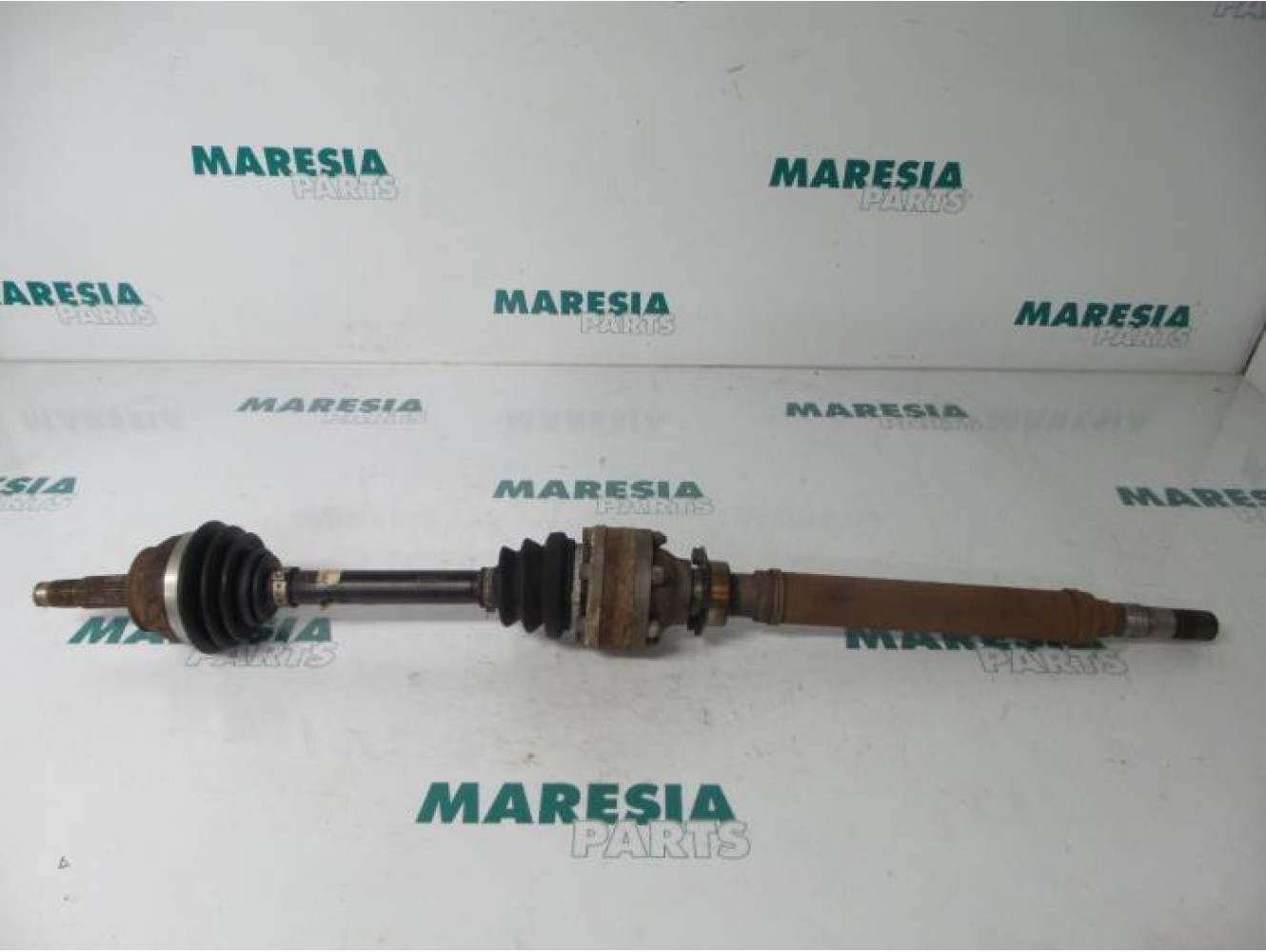 Alfa Romeo - 147 - Arbre de transmission avant droit