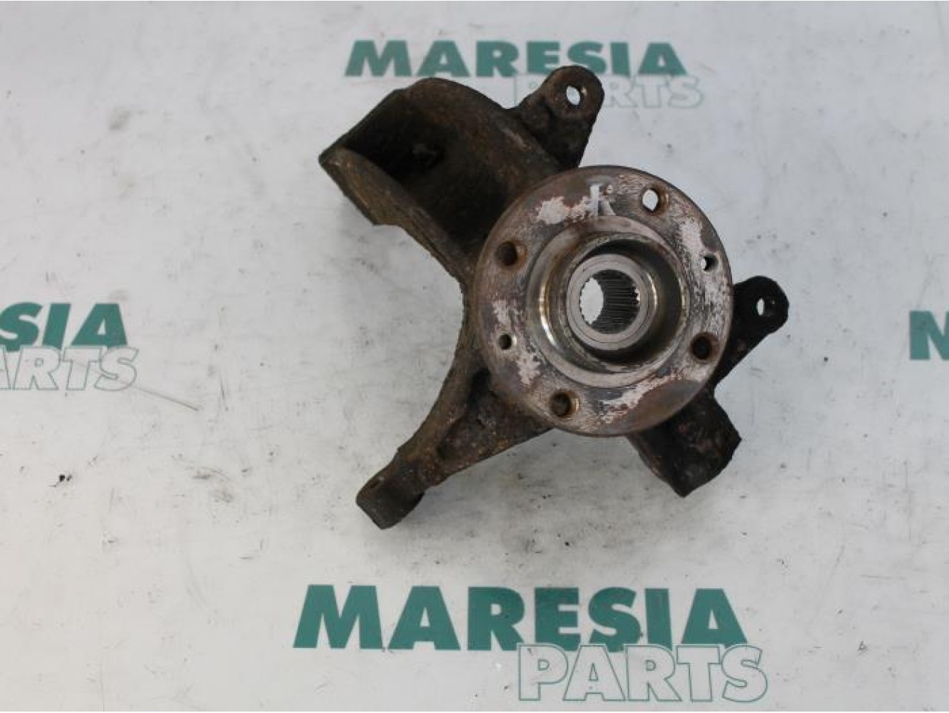 Renault - Megane Scenic - Knuckle, front right