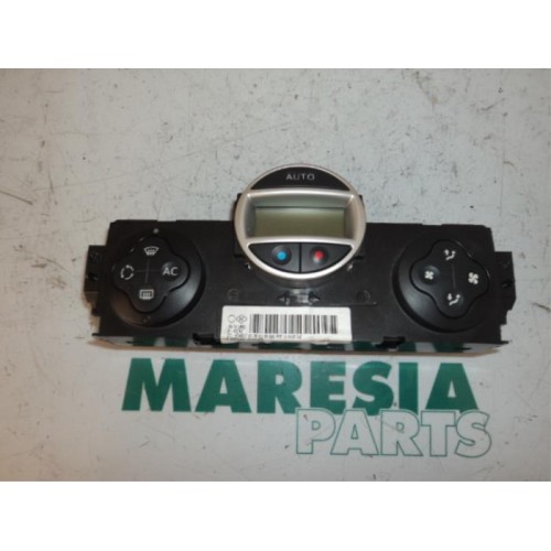 Renault - Megane Scenic - Heater control panel