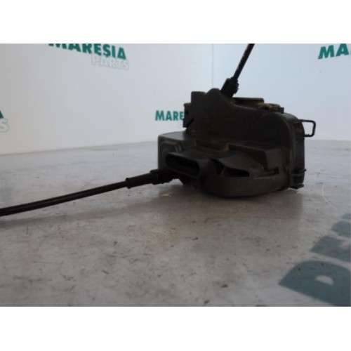 Renault - Megane Scenic - Rear door mechanism 4-door, right