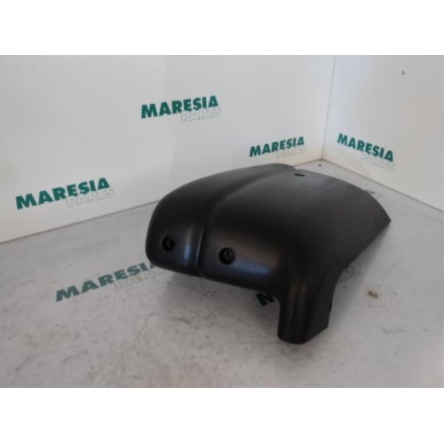 Renault - Master - Rear bumper component, right