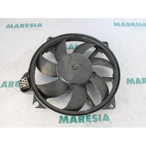 Renault - Megane - Fan motor