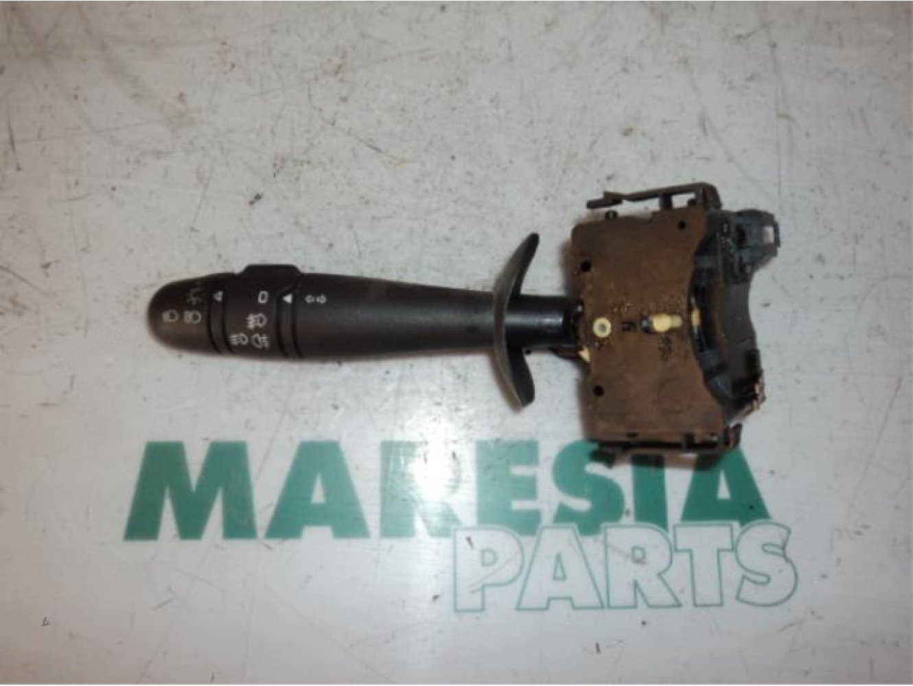 Renault - Laguna - Indicator switch