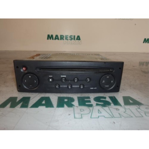 Renault - Clio - Radio CD player