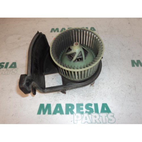 Renault - Clio - Heating and ventilation fan motor
