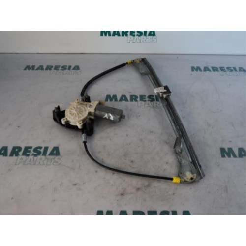 Renault - Clio - Window mechanism 4-door, front right