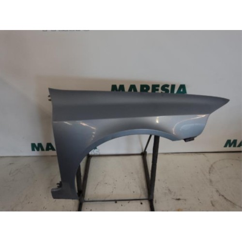 Renault - Laguna - Front wing, right