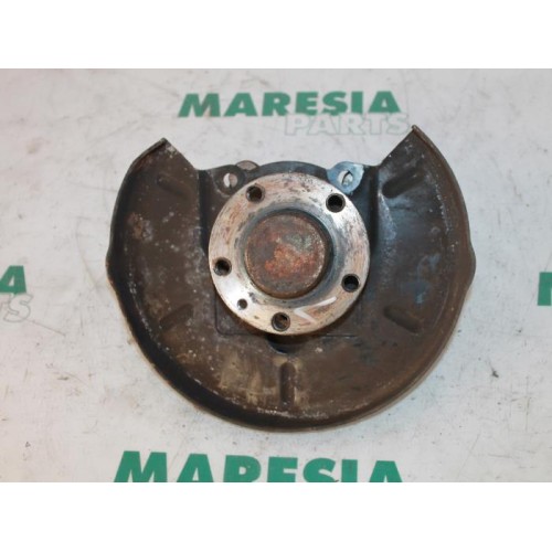 Alfa Romeo - 147 - Achsschenkel links hinten