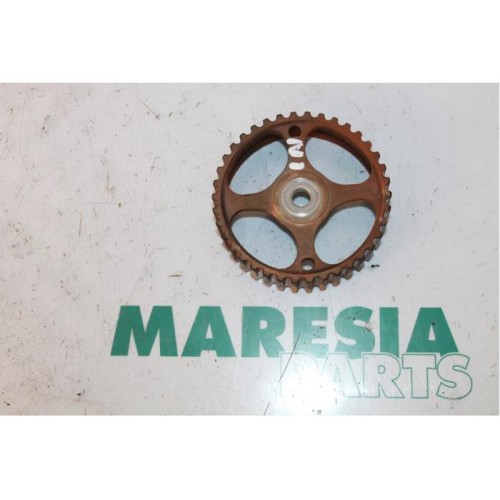 Renault - Laguna - Camshaft sprocket