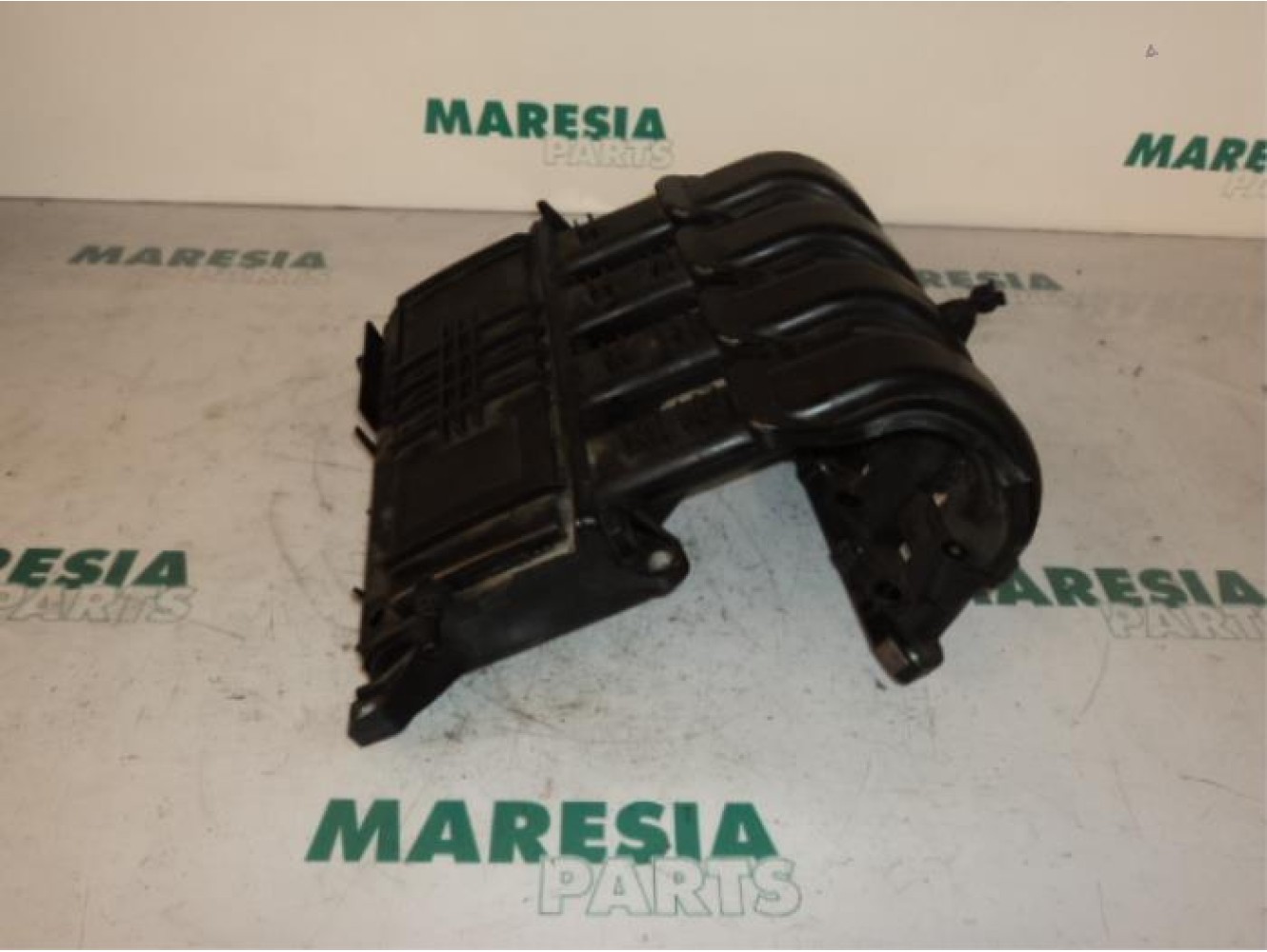 Renault - Clio - Intake manifold