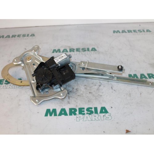 Renault - Megane - Window mechanism 4-door, front right