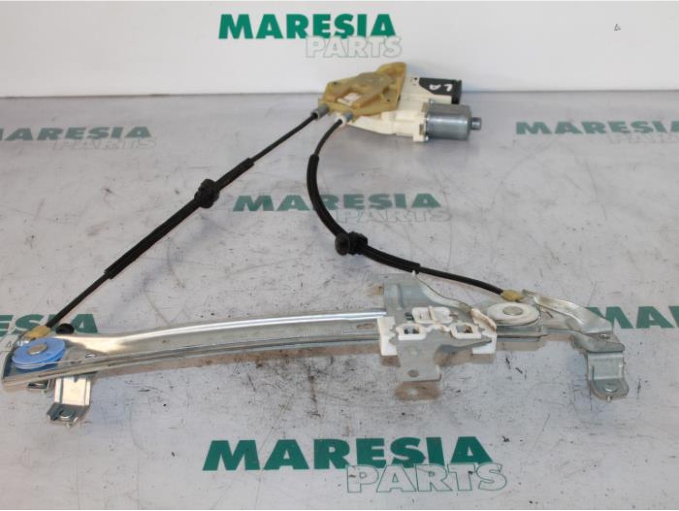 Renault - Megane - Rear door window mechanism 4-door, left