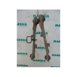 Peugeot - 407 - Anti-roll bar guide