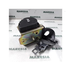 Renault - Safrane - Rear seatbelt, centre
