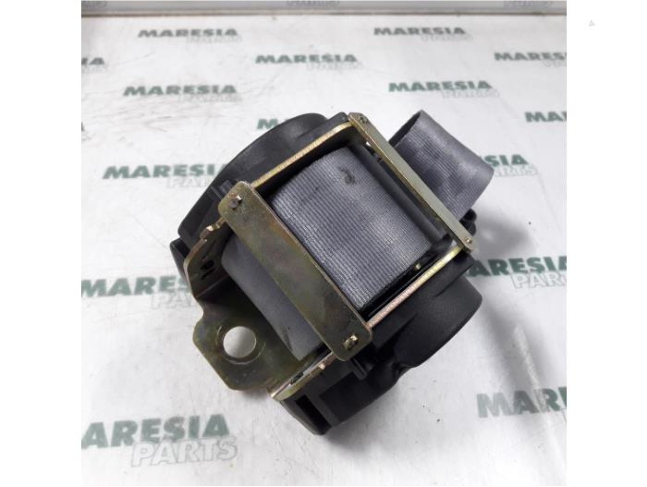 Renault - Safrane - Rear seatbelt, centre