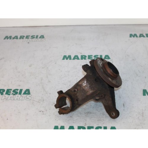 Peugeot - 206 - Knuckle, front right