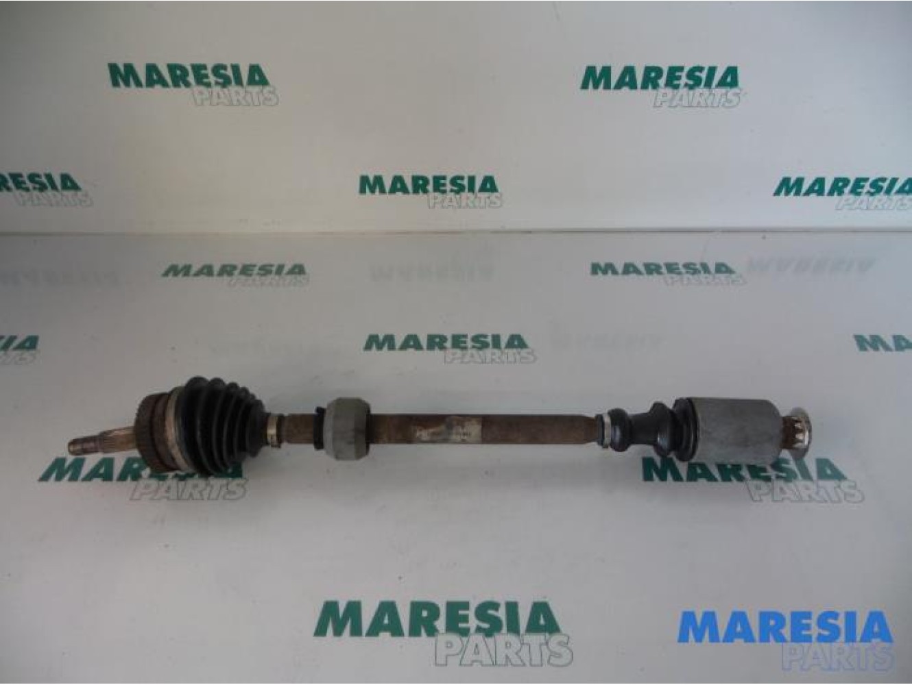 Renault - Megane Scenic - Front drive shaft, right
