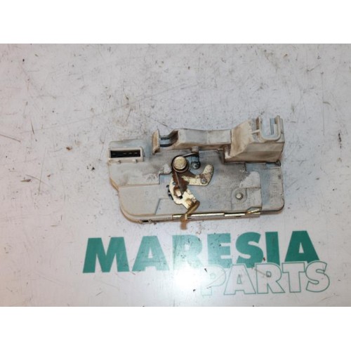Peugeot - 307 - Rear door mechanism 4-door, right