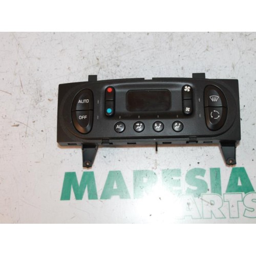 Renault - Megane Scenic - Heater control panel