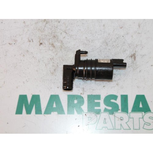 Peugeot - 407 - Scheibensprüherpumpe vorne