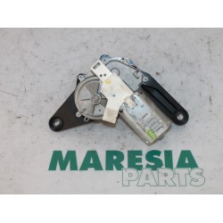 Renault - Clio - Scheibenwischermotor hinten