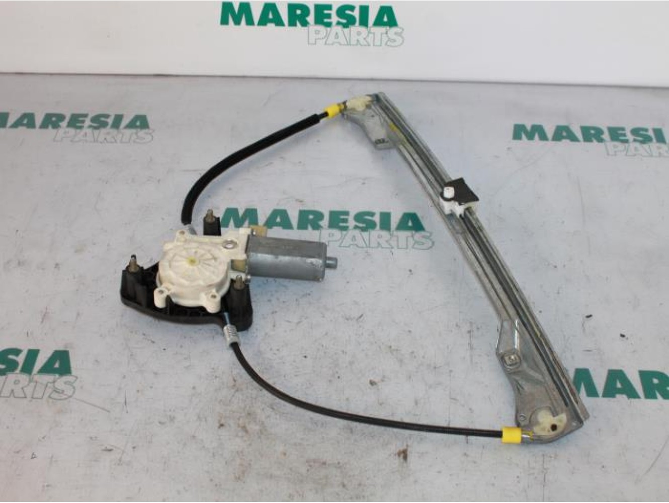 Renault - Clio - Window mechanism 4-door, front right