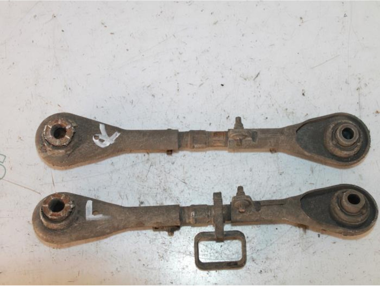 Peugeot - 407 - Rear support beam