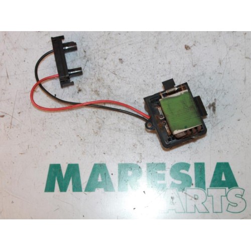 Renault - Clio - Heater resistor