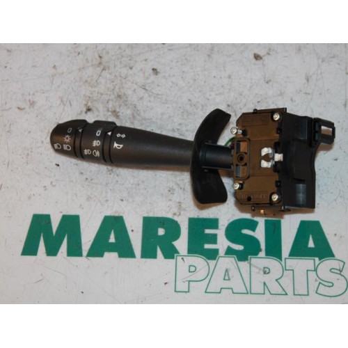 Renault - Clio - Indicator switch