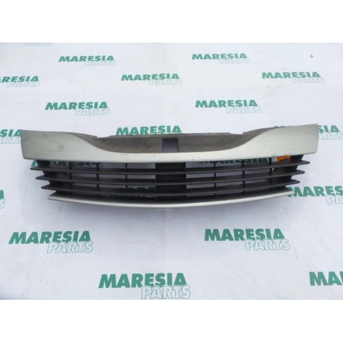 Renault - Laguna - Grille