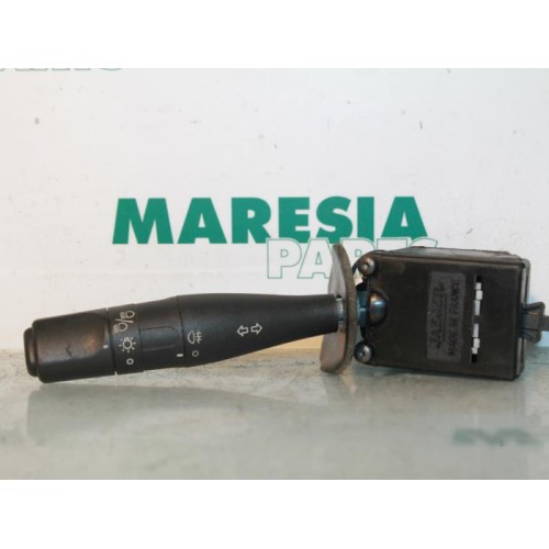 Peugeot - 206 - Indicator switch