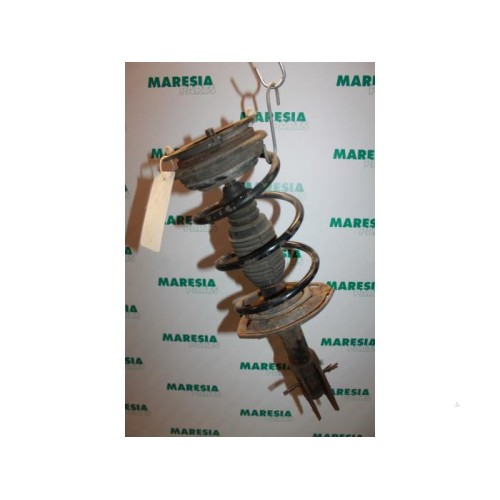 Renault - Laguna - Front shock absorber rod, right