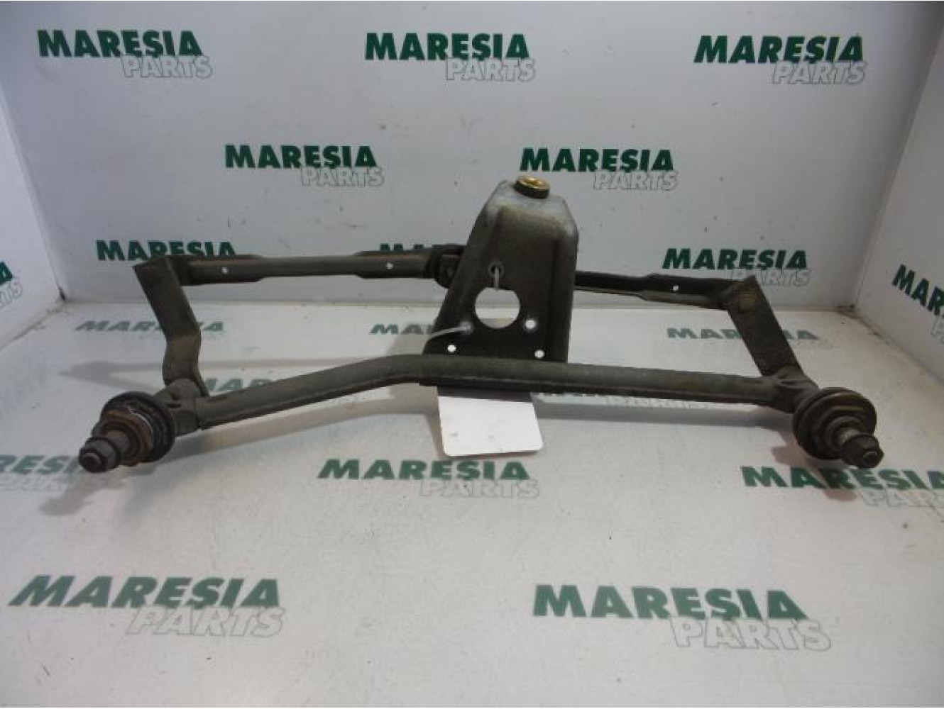 Peugeot - 206 - Wiper mechanism