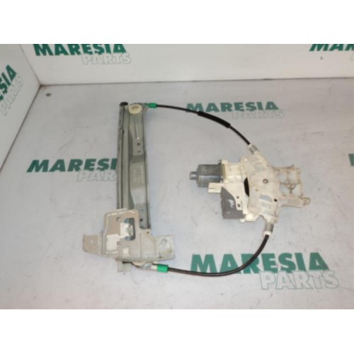 Peugeot - 407 - Rear door window mechanism 4-door, right