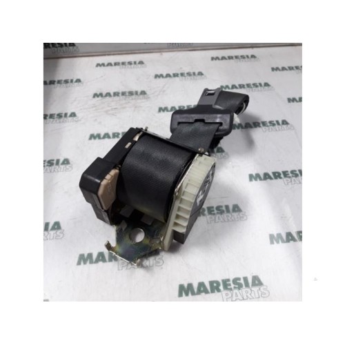 Renault - Clio - Rear seatbelt, right