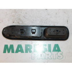 Peugeot - 407 - Multi-functional window switch