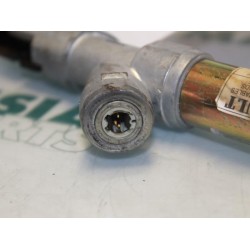 Renault - Clio - Gordelspanner links