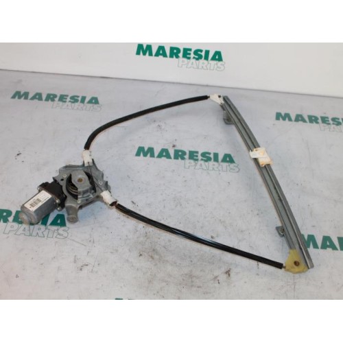 Renault - Clio - Window mechanism 2-door, front right